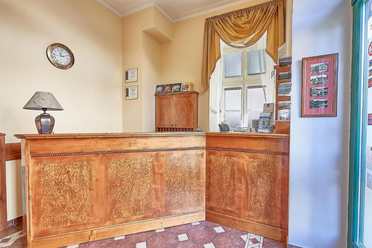 Hotel Ontario Karlovy Vary 3*,  Czech Republic