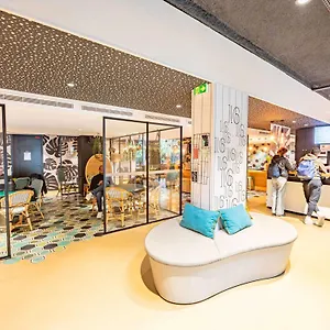 Ibis Styles Paris 16 צרפת