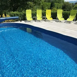 Dvur Stran & Wellness Karlsbad