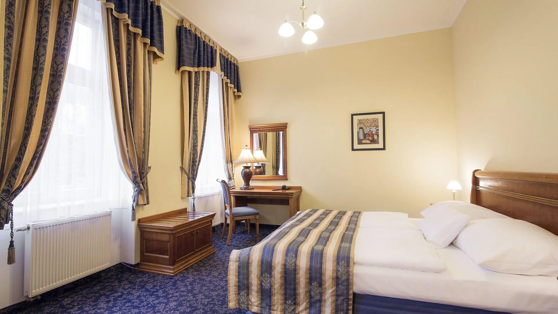 קרלובי וארי Hotel Ontario קרלובי וארי